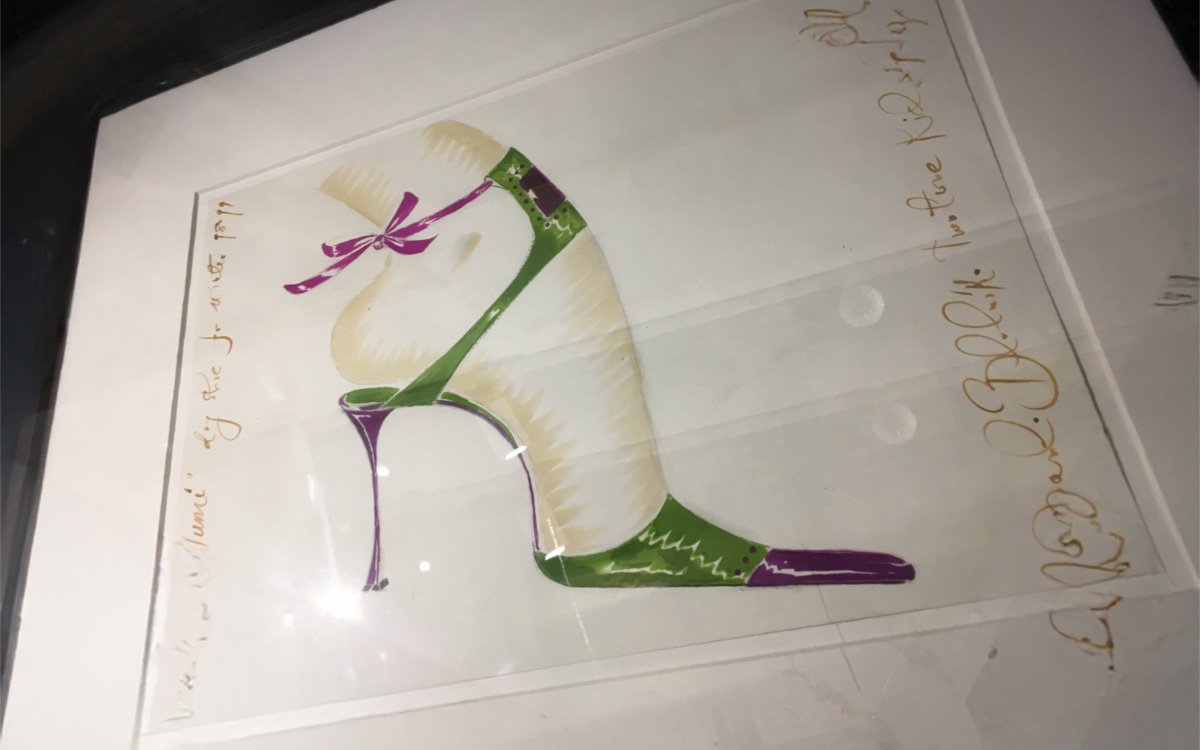 Voi che cosa fareste per un paio di Manolo Blahnik?