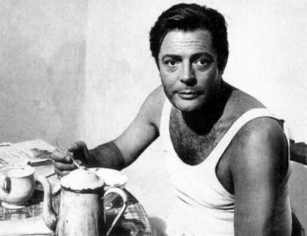Il calzino bianco | Atelier Carenzio Magazine Il calzino bianco