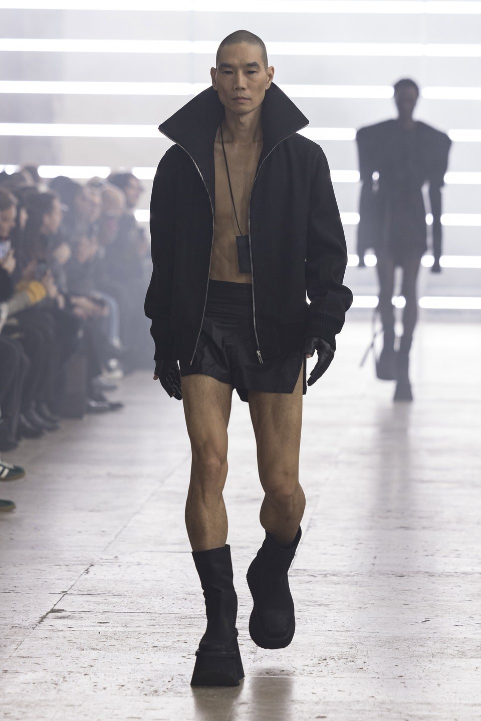 Rick Owens: Visioni apocalittiche tra bianco e nero