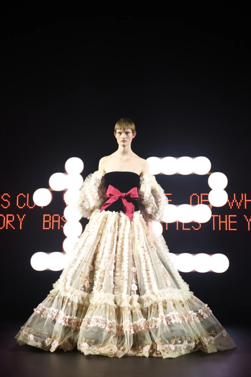 VALENTINO "Vertigineux" Haute Couture by Alessandro Michele: Genio o Sregolatezza?