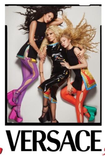 PRADA SI ACCAPARRA VERSACE