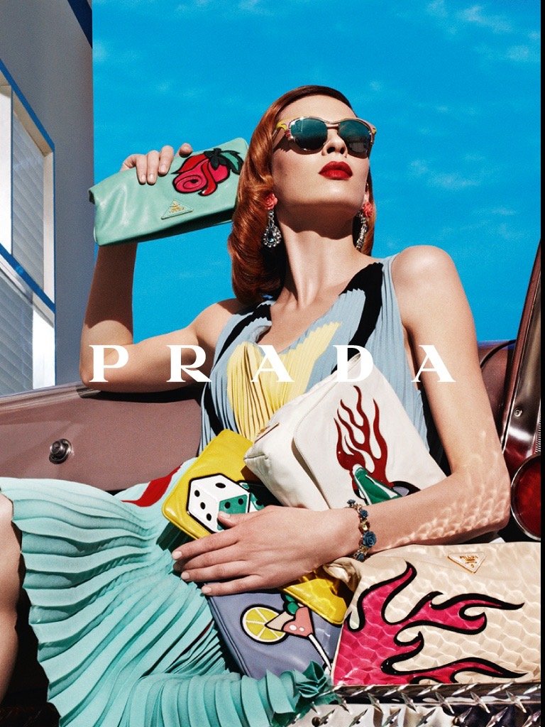 DALLA POLITICA AL PRET-A-PORTER: LA VISIONE DI MIUCCIA PRADA. | Atelier Carenzio Magazine Miuccia Prada