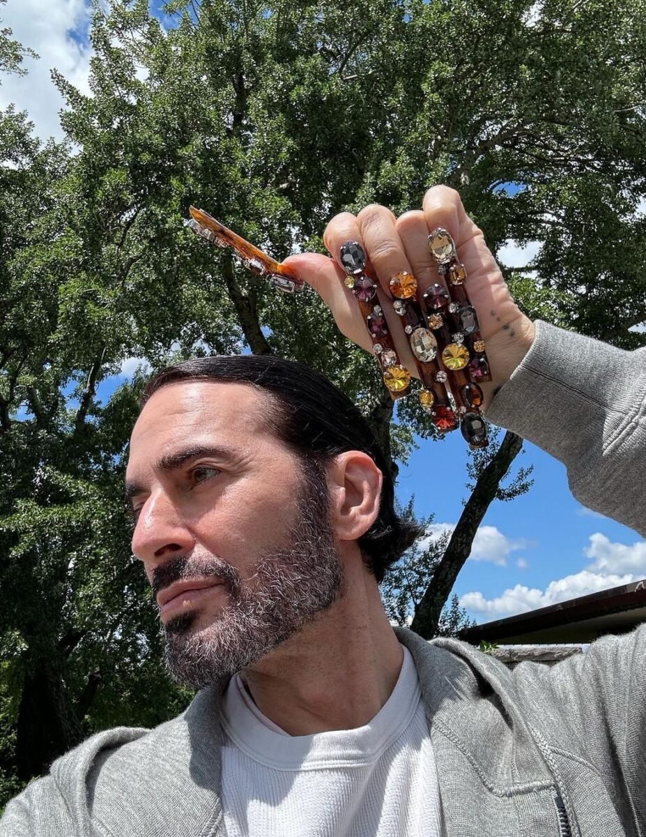 LVMH VALUTA LA VENDITA DEL MARCHIO MARC JACOBS! | Atelier Carenzio Magazine vendita marc jacobs