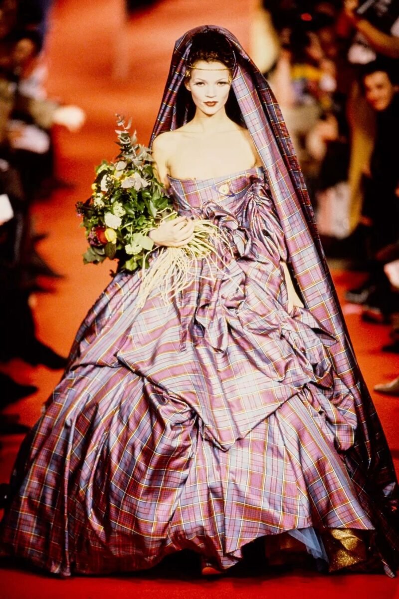 KATE MOSS: TRENT’ANNI DA ICONA! | Atelier Carenzio Magazine Kate Moss