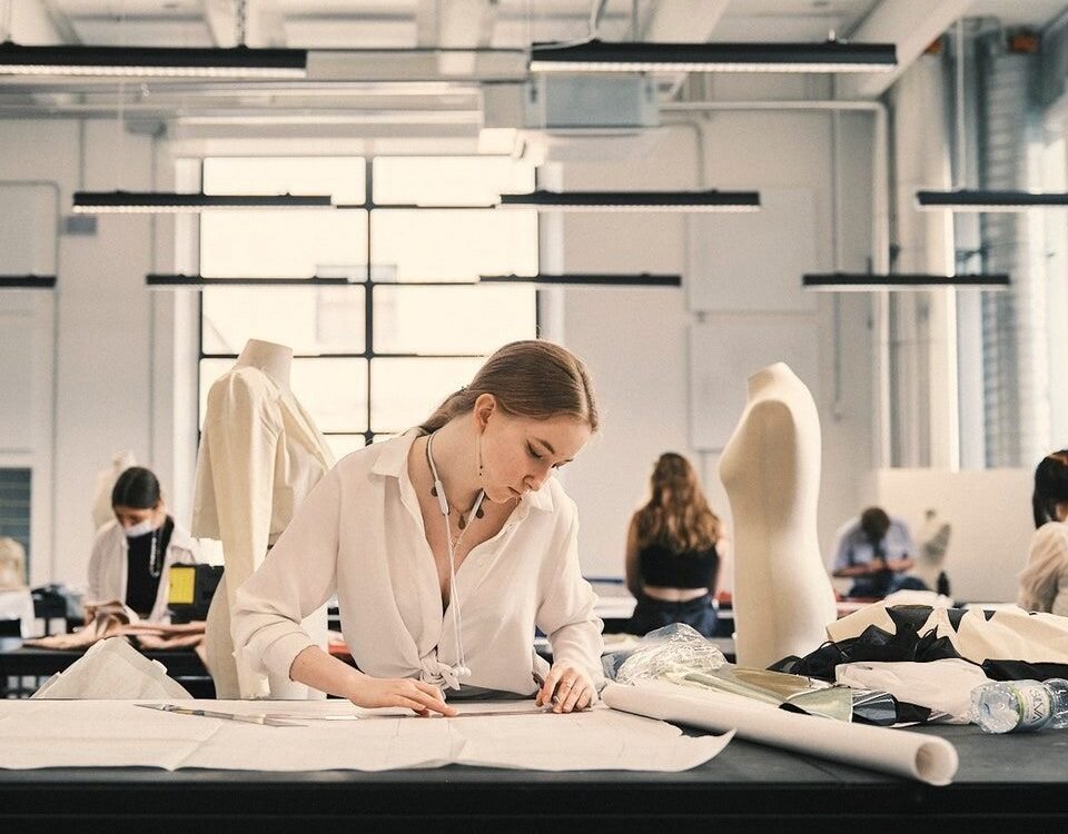 fashion job
