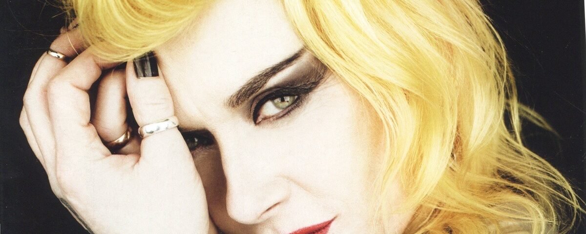 Punk, lattex e liberta’: l’universo Pam Hogg! | Atelier Carenzio Magazine Pam Hogg