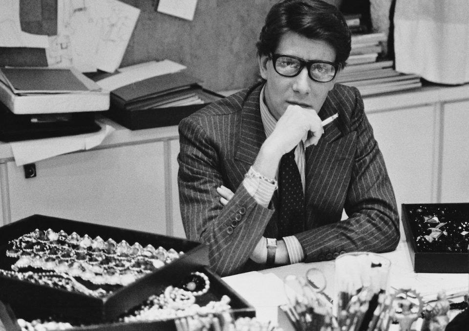 SULLE TRACCE DI UN’ICONA: VIAGGIO NELL’UNIVERSO CREATIVO DEL MUSÉE YVES SAINT LAURENT A PARIGI. | Atelier Carenzio Magazine SULLE TRACCE DI UN’ICONA: VIAGGIO NELL’UNIVERSO CREATIVO DEL MUSÉE YVES SAINT LAURENT A PARIGI.